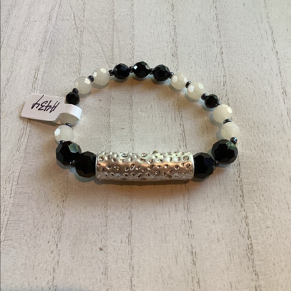 Sparkle Stretch Bracelet - Picture 3 of 3